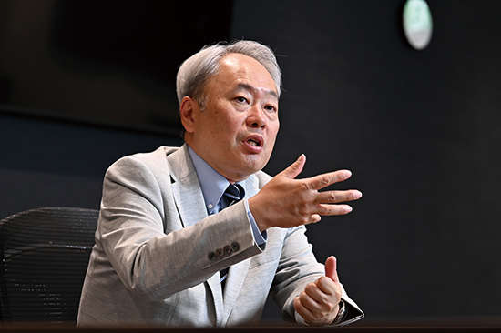 冨山氏