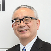手代木功氏