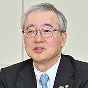 小島啓二氏