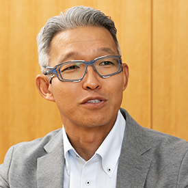 出木場久征氏